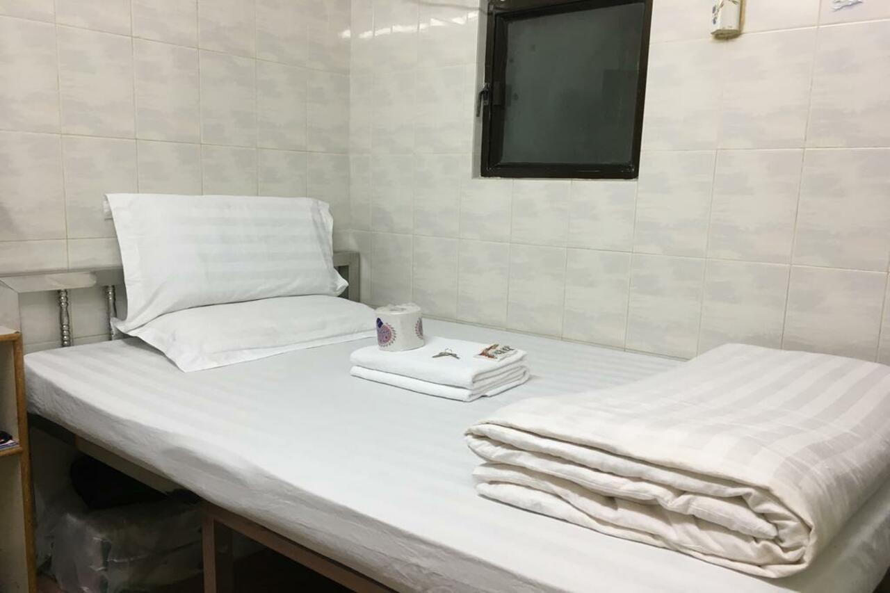 New Yan Yan Guest House Reception 9Th Floor Flat E4 E6 홍콩 외부 사진