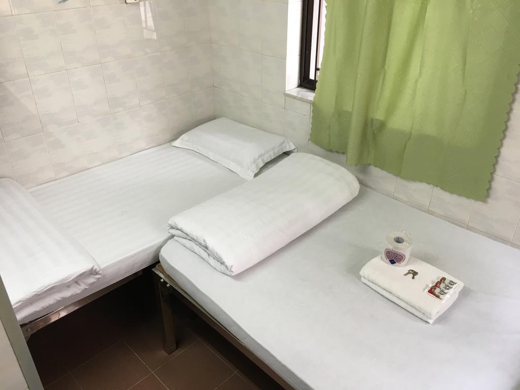 New Yan Yan Guest House Reception 9Th Floor Flat E4 E6 홍콩 외부 사진